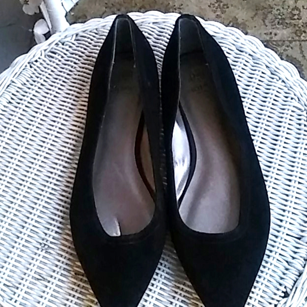Monet suede flats